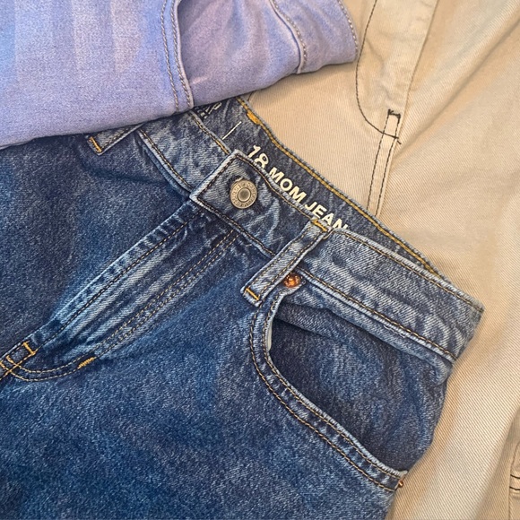 Gap Teen | Mom Jeans - Picture 4 of 4